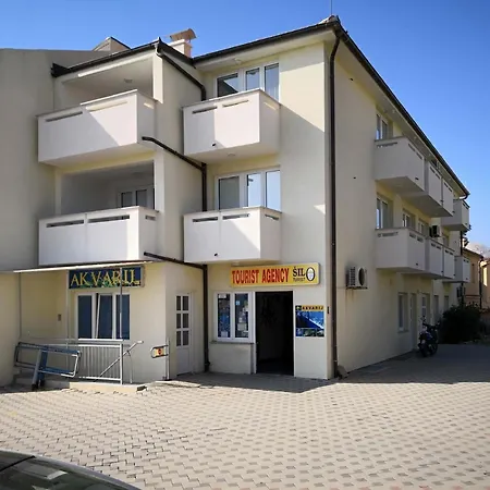 Modern Eingerichtete Ideal Fuer Junge Paaren Im Zentrum Von Daire *